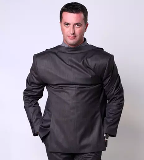 INTERVIUL ALTFEL. Dezbrăcatu’ vrea să fie George R. R. Martin