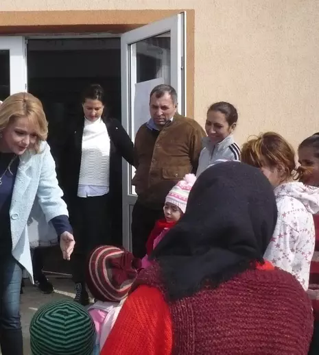 Iuliana Marciuc stă de vorbă cu Leslie Hawke azi, la „Destine ca-n filme”