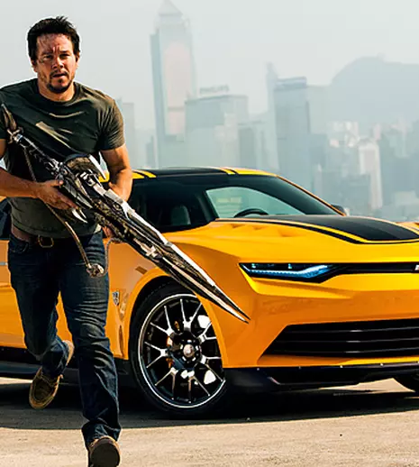Mark Wahlberg va mai juca în două filme „Transformers”