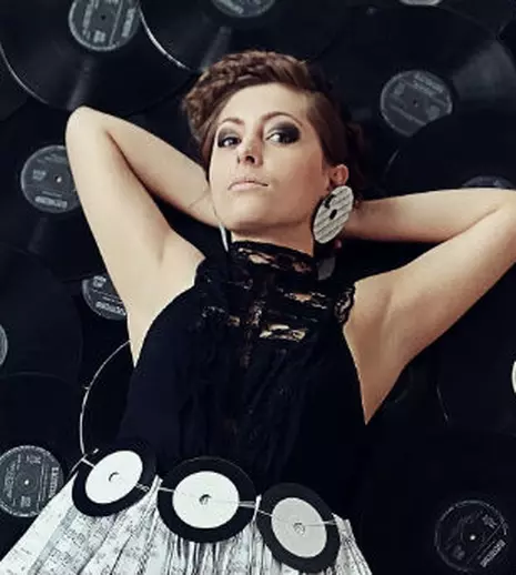 De la Helsinki la București: Elena Mîndru cântă jazz cu Big Band-ul Radio
