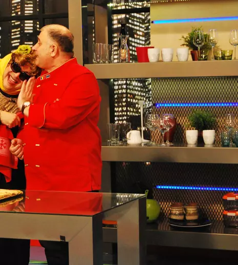 Episod special. „Trăsniții” i-au invitat în poveste pe Horia Vîrlan și Valentin Sanfira