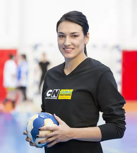 Cristina Neagu, cea mai bună handbalistă a lumii, s-a alăturat campaniei anti-bullying derulată de Cartoon Network