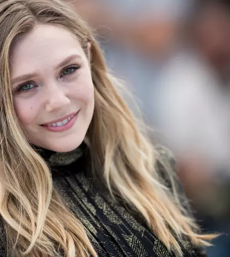 Actrița Elizabeth Olsen s-a logodit