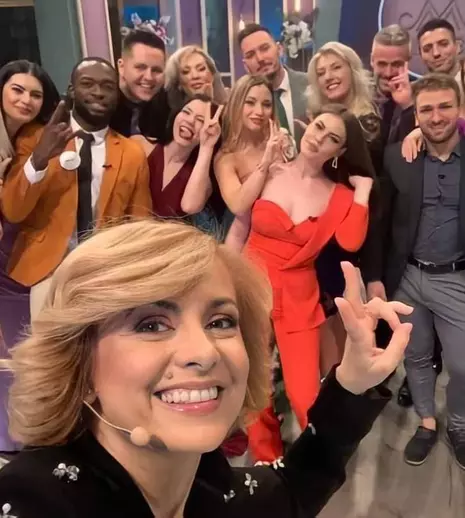 Simona Gherghe jignită de o concurentă din casa „Mireasa”. Reacția acidă a prezentatoarei: „Nu sunt aici să educ pe nimeni”