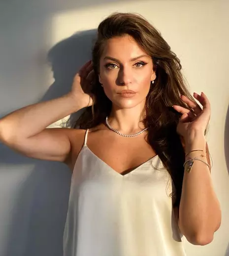Cum a reușit Simona Țăranu să-și pună ordine în viață. Vedeta ne-a împărtășit secretele sale | EXCLUSIV