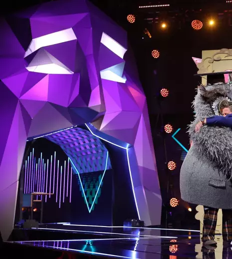 Cine s-a ascuns în spatele Bufniței de la Masked Singer. S-a demascat singur, „sufocat” în costum: "M-au durut toate! Spondiloza!”