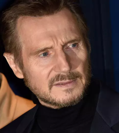Liam Neeson s-a îndrăgostit de Pamela Anderson pe platoul de filmare. Ce a declarat despre partenera sa din noul film „The Naked Gun"