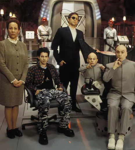 Filme la TV azi, 14 aprilie: „Austin Powers: Spionul care mi-a tras-o”, „Ape ucigașe”, „Expresul zăpezii”, „American Ultra: Agent descoperit”