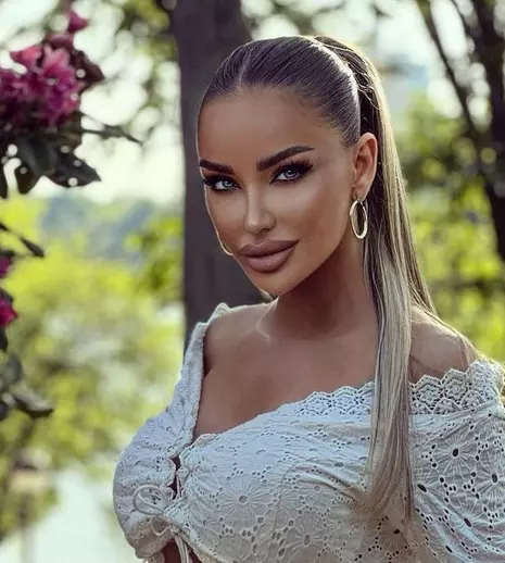 Bianca Drăgușanu s-ar căsători cu iubitul ei, Gabi Bădălău. „Lucrurile sunt un pic complicate”