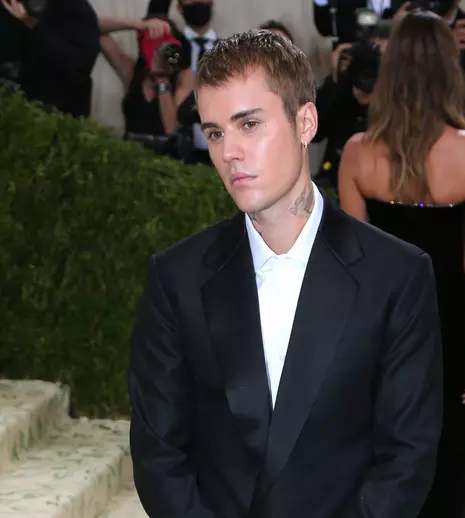 Justin Bieber, probleme de sănătate. Cântărețul și-a întrerupt din nou turneul mondial