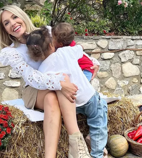 Andreea și Cabral Ibacka au amânat petrecerea aniversară a fiului lor. Ce au pățit la tăierea moțului lui Tiago