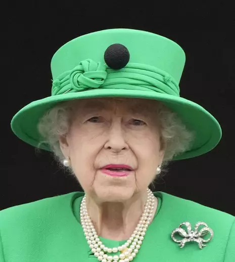 O valiză plină de secrete: Desenele și scrisorile Reginei Elisabeta a II-a devin publice. Cine a fost femeia care a păstrat, timp de 80 de ani, amintirile suveranei