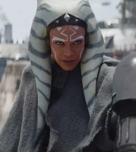 „Ahsoka” are premiera pe Disney Plus. Ce trebuie să știți despre personajul interpretat de Rosario Dawson