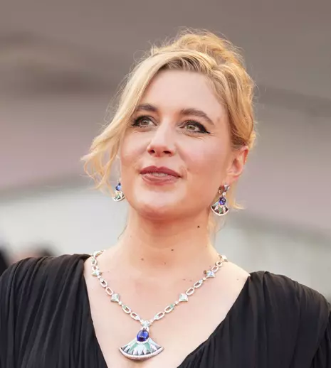 Netflix vrea să dea lovitura! Greta Gerwig ar urma să regizeze două filme din seria Cronicile din Narnia