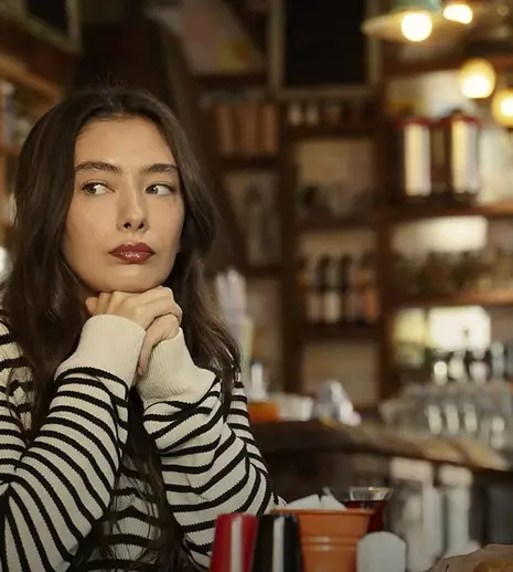 Acasă aduce, în sfârșit, serialul „Sărutul otrăvit”, cu Neslihan Atagül şi Kadir Doğulu. Când are loc premiera 