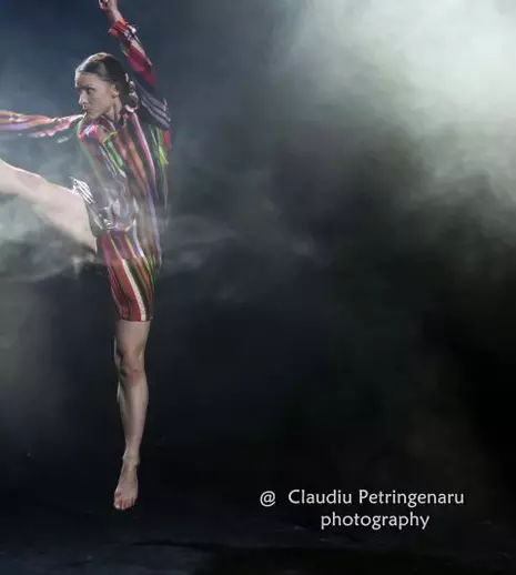 TVR 1 difuzează documentarul „La Bella Figura - Scurte eseuri despre corpuri feminine”. Când e premiera
