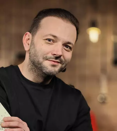 Mihai Morar, hărțuit de o fană. Femeia l-a și dat în judecată. „Mi-a fost frică nu pentru mine, ci pentru familia mea”