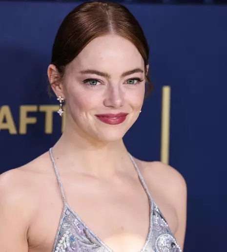 Cele mai spectaculoase ținute de la SAG Awards 2024. Emma Stone a strălucit pe covorul roșu într-o rochie cu paiete