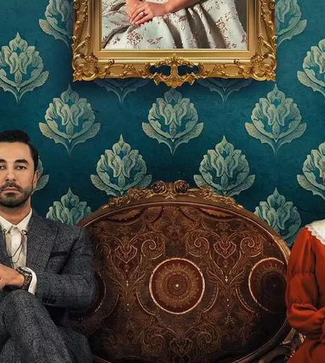 Turcii lansează în curând un serial care adaptează romanul „Rebecca”. Actorii principali din „Povestea de cenușă” sunt cunoscuți și la noi