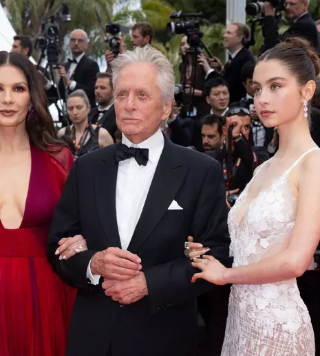 Fiica lui Michael Douglas este gata să-și facă debutul în actorie. În ce film va juca Carys