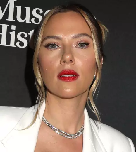 Reacția lui Scarlett Johansson, după ce OpenAI i-ar fi copiat vocea pentru ChatGPT. „Am fost șocată, furioasă”