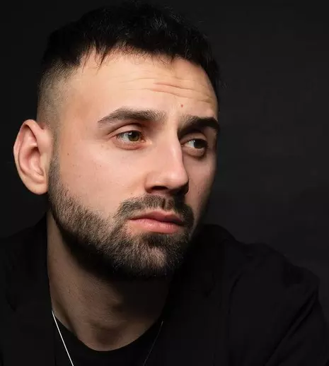 Valentin Sichim s-a alăturat distribuției „Lia – Soţia soţului meu”. Ce rol joacă în serialul de la Antena 1 iubitul Marei Oprea