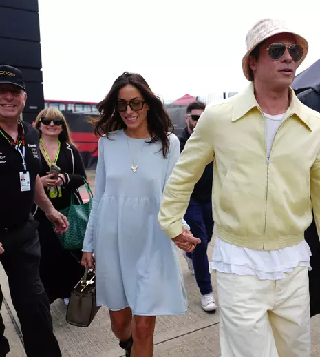 Brad Pitt, apariție surprinzătoare cu iubita lui. Imagini rare cu celebrul actor și Ines De Ramon