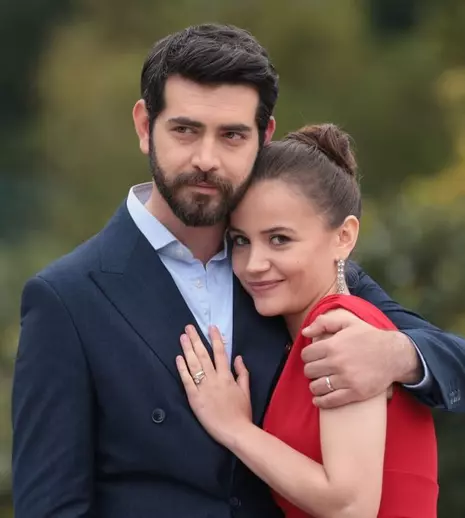 „Flori însângerate”, tot ce trebuie să știți despre noul serial turcesc de la Acasă. Premieră, poveste, protagoniști
