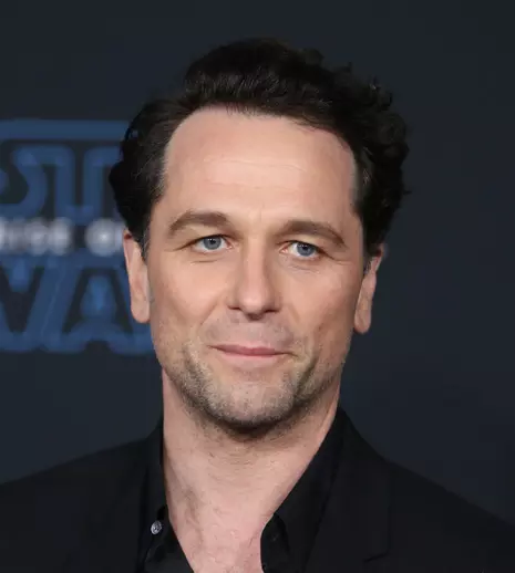 Matthew Rhys și Claire Danes vor juca în miniseria „The Beast in Me”. Ce știm până acum despre viitoarea producție Netflix