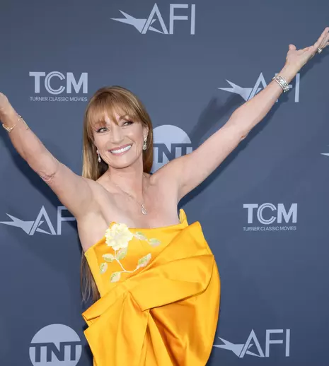 Cum arată Jane Seymour la 73 de ani. Actrița din „Dr. Quinn” pozează cu mândrie în costum de baie. „Nu mai sunt necesare cuvinte. Această imagine spune totul!”
