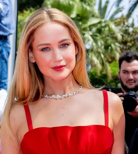 Jennifer Lawrence, prima apariție de când a anunțat că e însărcinată a doua oară. A strălucit pe covorul roșu