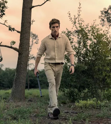 Serialul „Ziua șacalului” s-a lansat pe SkyShowtime. Ce rol joacă Eddie Redmayne