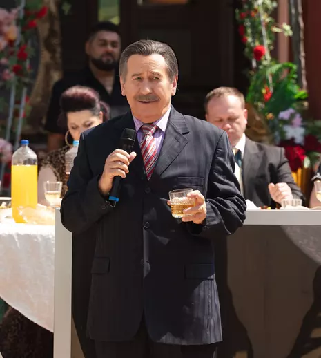 Tătuțu' intră azi în grila Pro TV. Serialul cu George Mihăiță a fost disponibil până acum doar pe Voyo