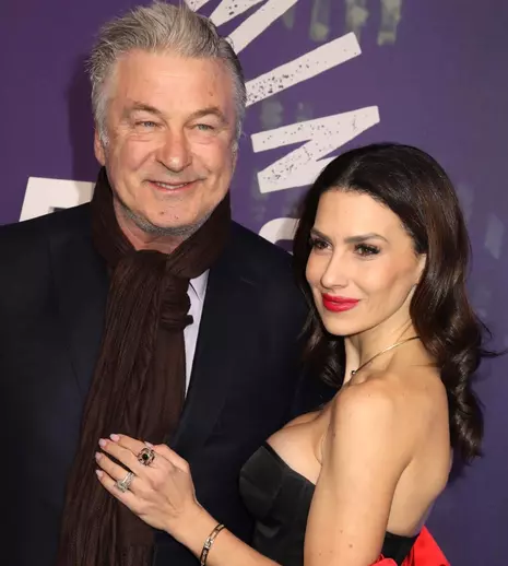 „A terorizat platourile ani de zile. Asta e karma!” – Alec și Hilaria Baldwin, în centrul unui nou scandal