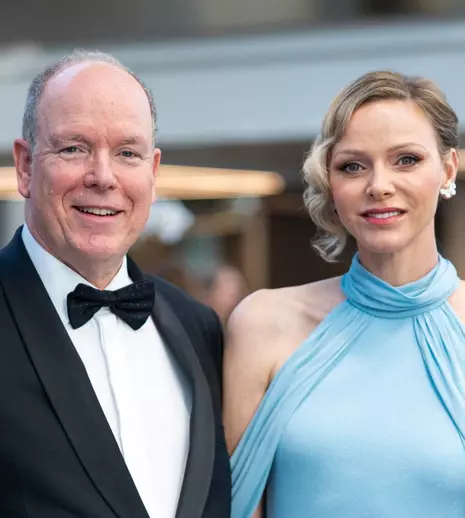 Charlene de Monaco a strălucit pe covorul roșu. Cum a apărut la Festivalul de Televiziune de la Monte Carlo