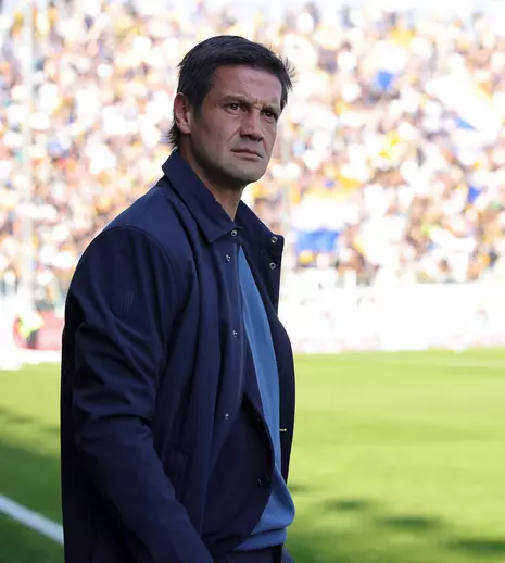 Cristi Chivu, noul antrenor al Inter Milano: Ce salariu va încasa la clubul italian