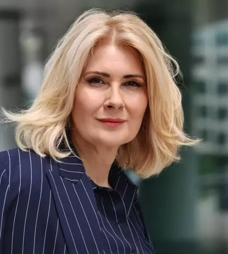 Alessandra Stoicescu transmite din SUA de la Reuniunea Consiliului de Pace. Când e emisiunea la Antena 1