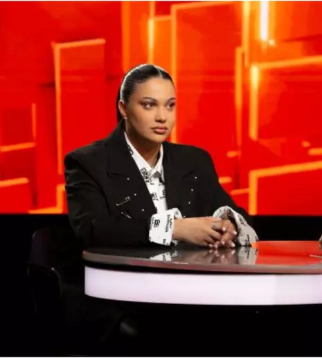 Betty Salam vine la 40 de întrebări cu Denise Rifai. „V‑aţi dorit vreodată să nu fiţi fiica lui Florin Salam?”