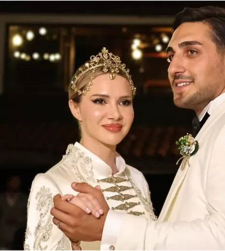 Otilia Bilionera nu a preluat numele de familie al soțului turc. Detalii din culisele nunții grandioase:  „Ceva cu adevărat prețios”