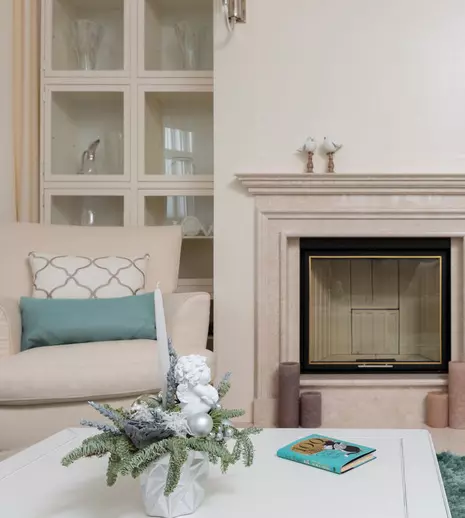 Confort sau design? Cum să alegi fotolii pentru living care le oferă pe ambele