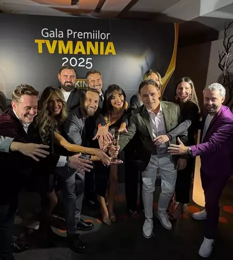 „Neatza cu Răzvan și Dani”, desemnată cea mai bună emisiune de divertisment de zi la Gala TVMania 2025. Ședință foto inedită cu întreaga echipă