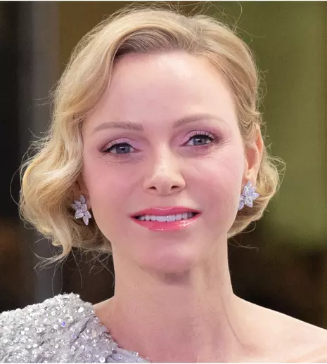 Prințesa Charlene, apariție de basm la Balul Trandafirilor 2026! Rochia argintie Elie Saab care a tăiat respirația tuturor