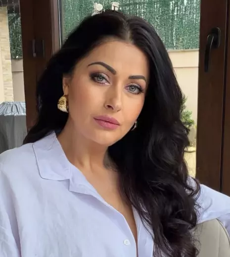 Gabriela Cristea s-a afișat în costum de baie, după ce a slăbit 30 kg. Mesajul ei i-a uimit pe fani: „Una singură în care mi se pare că arăt decent”