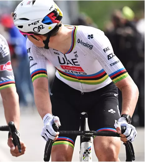 Cine transmite Paris-Roubaix 2026. Programul ediției 123 și favoriții