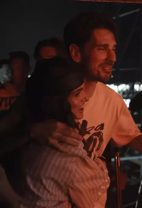 theo-rose-anghel-damian (2)