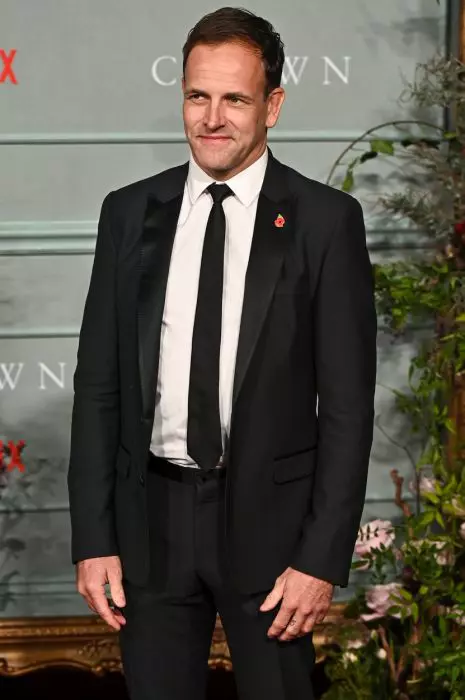 Jonny Lee Miller