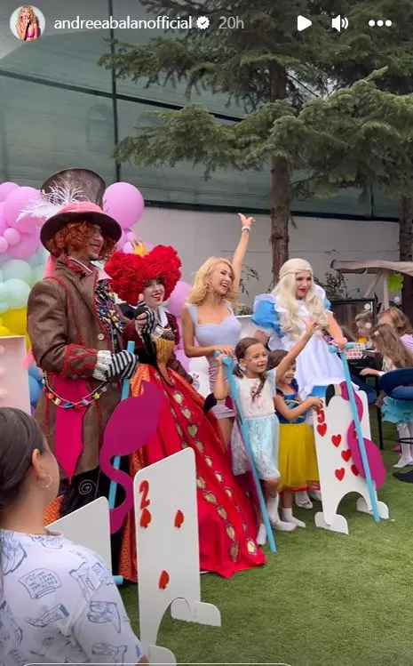 Andreea Bălan, prima piesă în care cântă alături de fiica ei. Ella a împlinit 7 ani