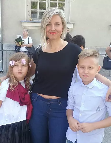 1522422585_mihaela-2