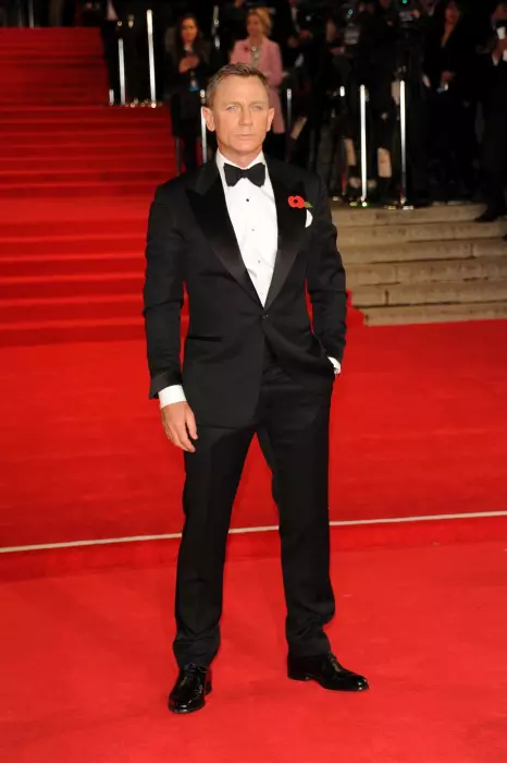 Daniel Craig