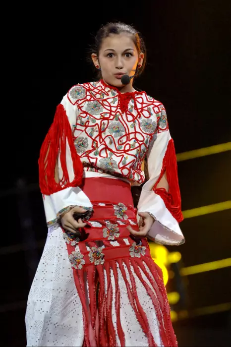 alina-eremia-la-eurovision-junior-2005